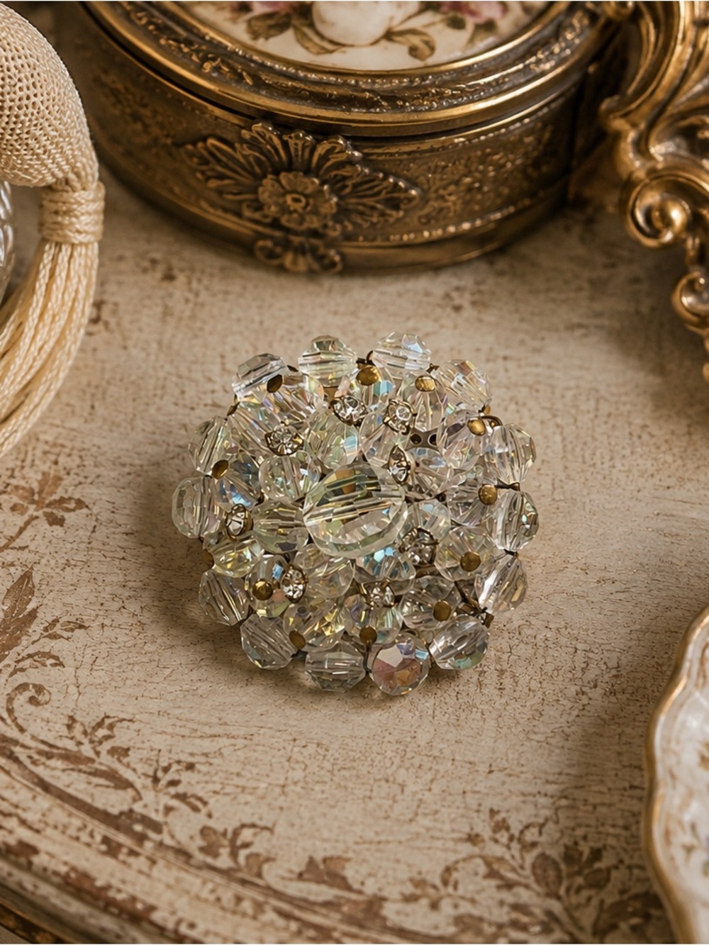 Elegant Vintage Crystal Cluster Glass Brooch